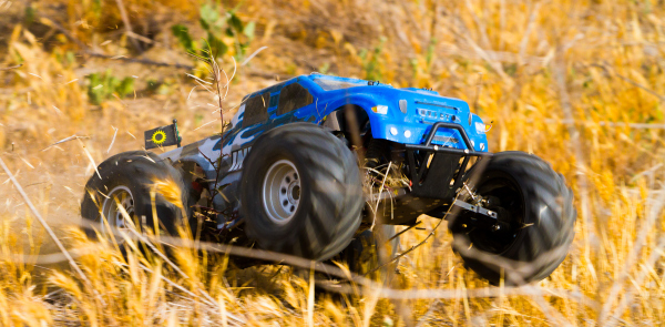 Invictus 10MT RTR 4WD Brushless Monster Truck